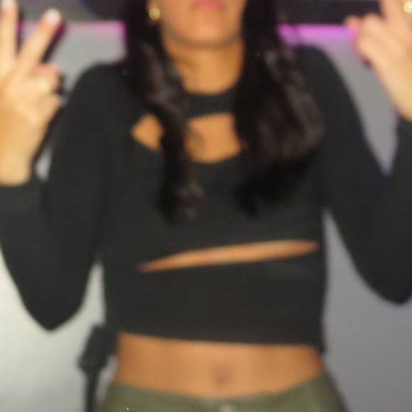 Superdown Cut Out Top - Picture 6 of 6